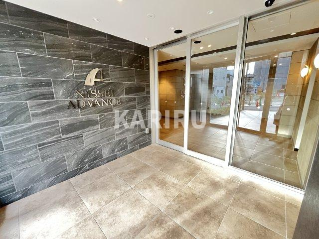 アドバンス大阪ストーリアのエントランス