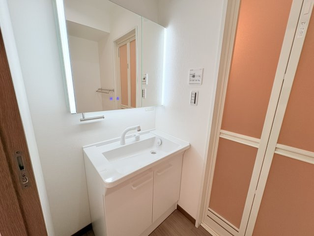 【洗面所】 | M's Suite | 参考写真になりますのでご承知おき下さい。