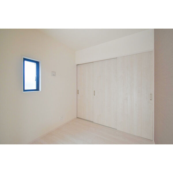 ハーモニーテラスRen相川の洋室