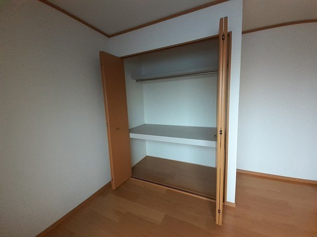 エスト京田辺Ⅱの収納