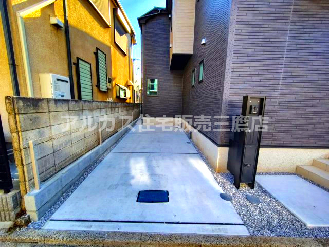 【内覧動画公開中！】練馬区関町北５丁目 西武新宿線 武蔵関駅 新築戸建の駐車場