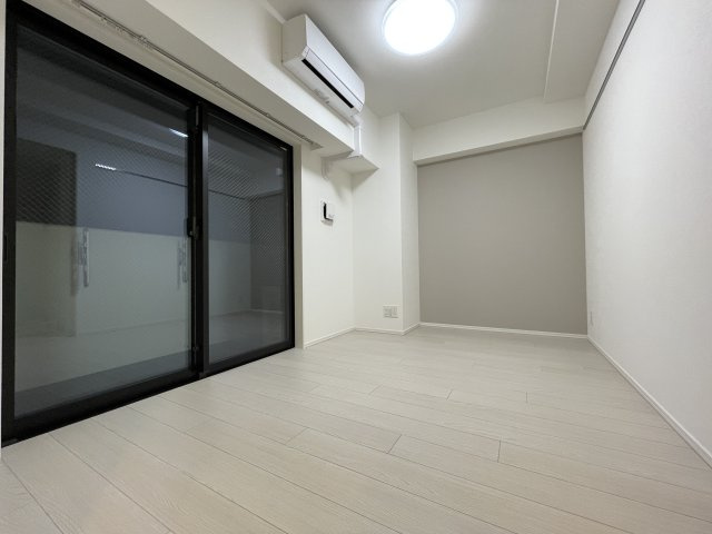 稲城市東長沼の賃貸マンションの居間・リビング|※カラータイプ異なります