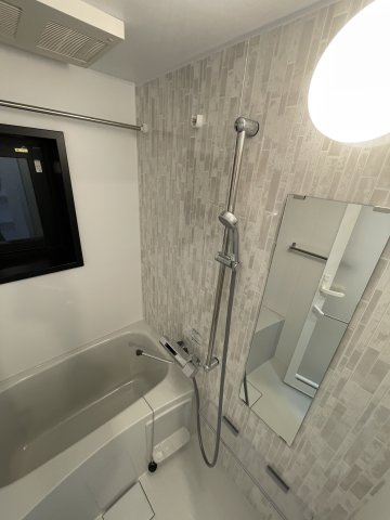稲城市東長沼の賃貸マンションの浴室|※カラータイプ異なります