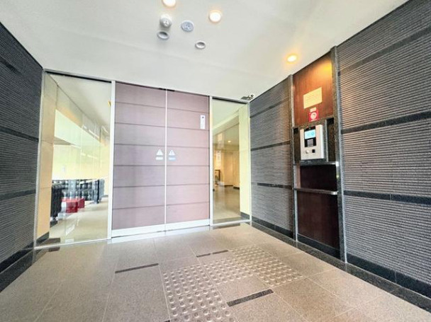 フォルム松ヶ崎ノーザンレジデンスのエントランス