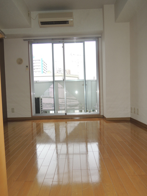 ボヌール三軒茶屋　駅近　オートロック　2階以上の居間・リビング