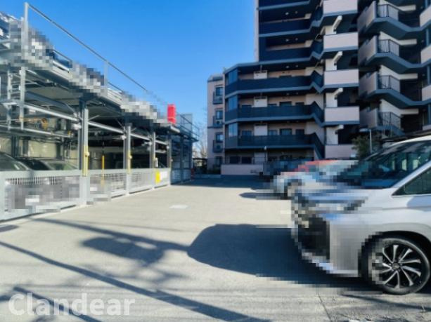 メイツ東綾瀬の駐車場|ドキドキの新生活も、安心してスタート。ぴったりの住まいを見つけませんか？クランディアが一緒に住まい選びをサポートします‼　まずは、お気軽にお問合せください　＃クランディア