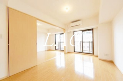 【居間・リビング】 | アルブル高輪 | 洋室のお部屋です。