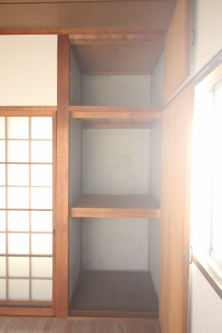 五海貸家の収納