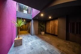 グエル・サカエ赤堤のロビー