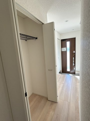 今治市北鳥生町３　1号棟の収納