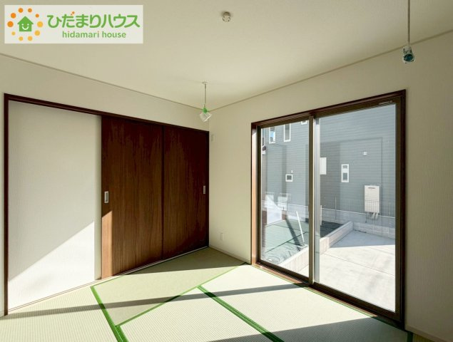 いわき市平幕ノ内　新築戸建　17号棟の和室|小さなお子さまのいる方におすすめ！リビング横の和室でお子様が遊んでる様子も確認できます(^^)/