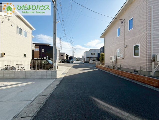 いわき市平幕ノ内　新築戸建　20号棟の前面道路含む現地写真|小中学校が近く、お子様の通学も安心♪