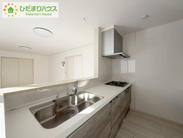 いわき市平幕ノ内　新築戸建　20号棟のキッチン|3口コンロでお料理する時間も短くなりそうですね(*‘∀‘)