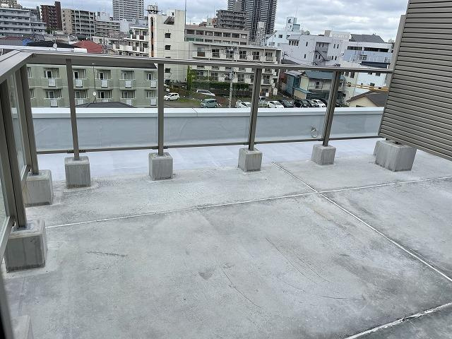【バルコニー】ルミエール長町