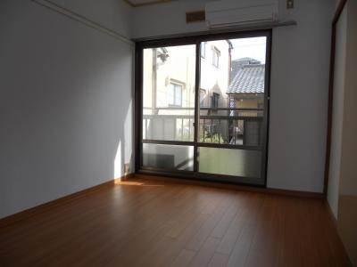 グリーンタウンの内装