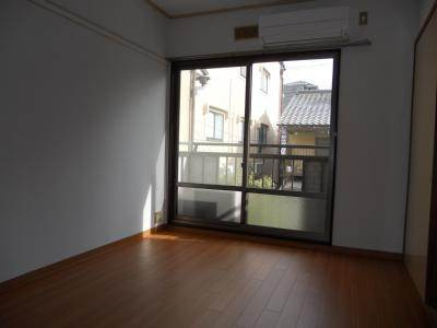 グリーンタウンの内装