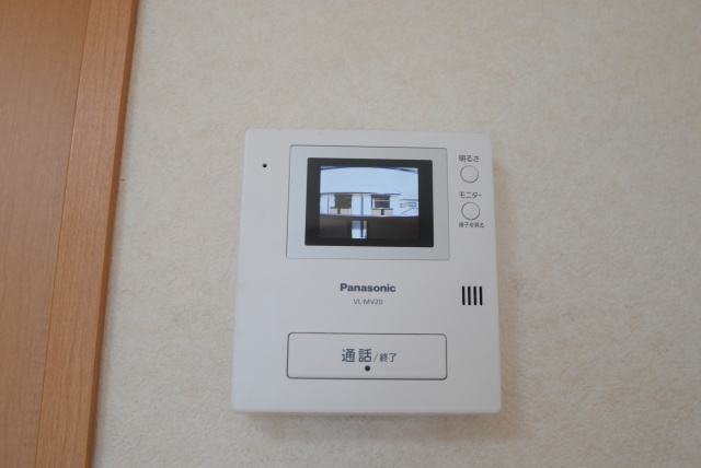 マーサ・ジュネスのセキュリティ