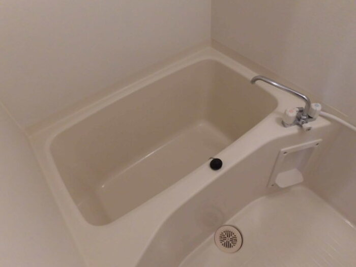 マーサ・ジュネスの浴室|コンパクトで使いやすいお風呂です