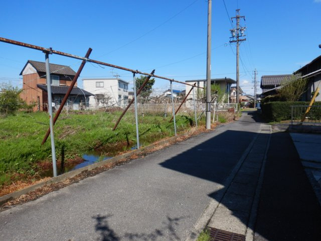 土地　竹鼻町狐穴の前面道路含む現地写真