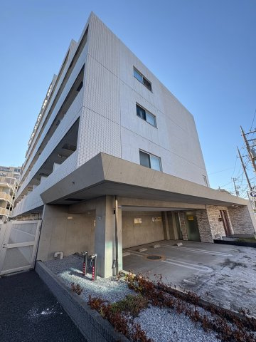 ライジングプレイス西新井の外観