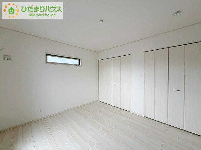 いわき市内郷内町　新築戸建　2号棟の洋室|大きなベッドを置いても余裕の広さの主寝室♪♪