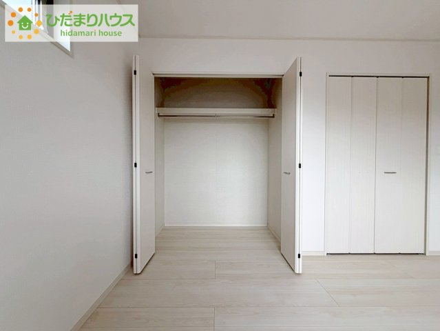 いわき市内郷内町　新築戸建　2号棟の収納|壁一面にハンガーパイプと上棚を設置。大容量収納力！