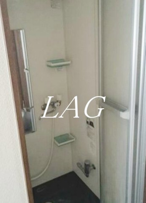 【浴室】 | ローズハウス | シャワールームです。