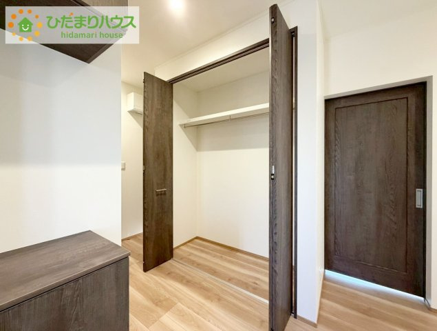 いわき市久之浜町エコタウン館の山（2-6）　新築戸建の収納|掃除機や買い溜めしたい日用品をしまうのに便利です！