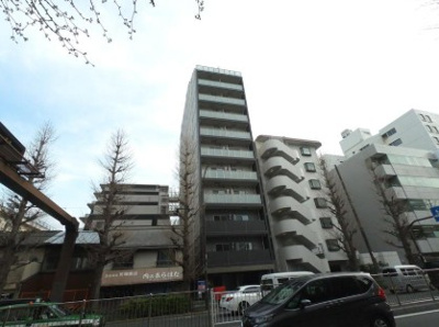 【外観】 | デュオステージ新高円寺 | 鉄筋コンクリート造のがっちりとした建物。