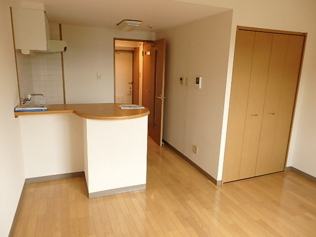 【居間・リビング】パレスオーキット壱番館 