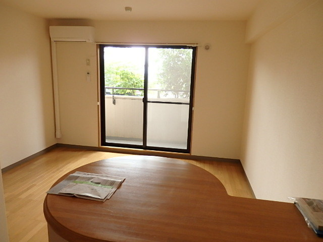 【寝室】パレスオーキット壱番館