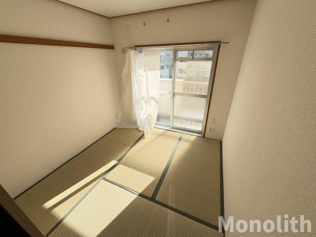 鶴山台24号棟の和室