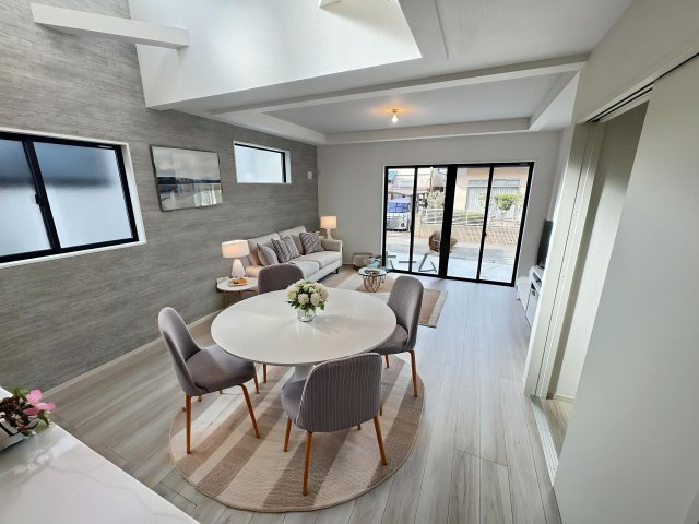 所沢市青葉台・全2棟　新築一戸建　2号棟　～LDK17.5帖～