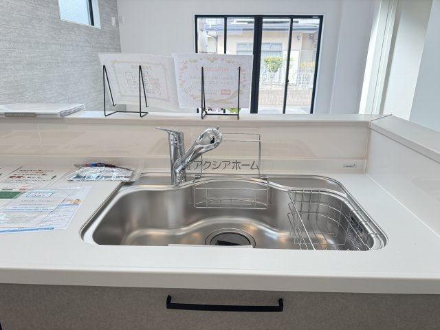 所沢市青葉台・全2棟　新築一戸建　2号棟　～LDK17.5帖～の設備|浄水器一体型水栓付シンク