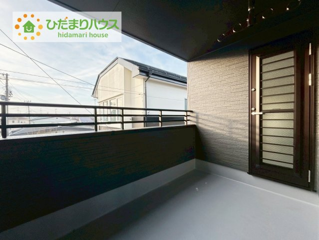 郡山市菜根三丁目のバルコニー|人気が高いインナーバルコニーを採用♪天候を気にせず洗濯物を干せ、紫外線も気にせずに済みます(*^^)v