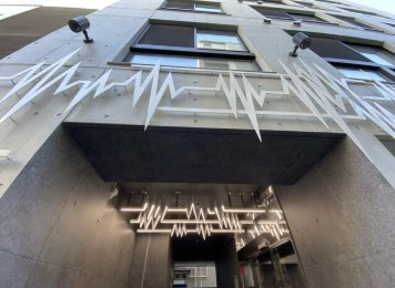 【エントランス】 | V-music中野