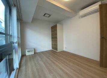 【寝室】 | V-music中野 | きれいなフローリング。