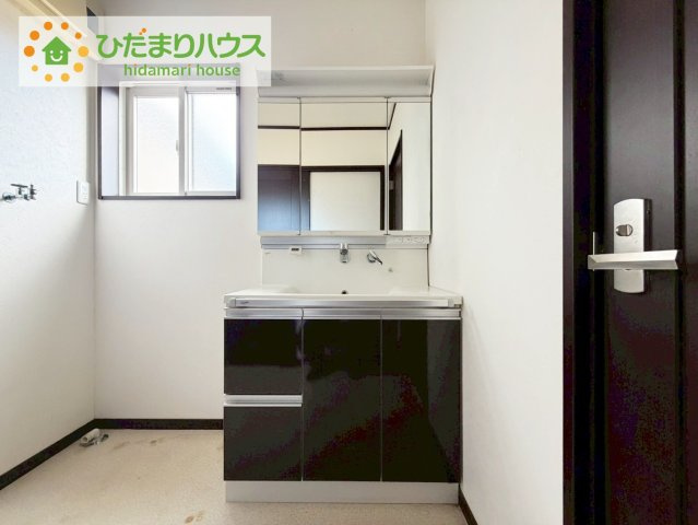 いわき市鹿島町米田字塙　中古戸建　の独立洗面台|シンプルで使い勝手の良い独立洗面台！