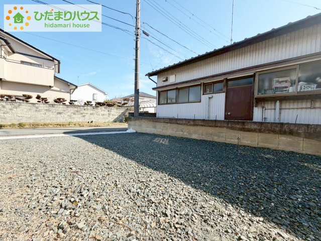 いわき市泉町滝尻字加賀前　中古戸建　の駐車場|マイホームなら駐車場代がかかりません。しかも、自宅の駐車場で洗車が出来ます！今までコイン洗車に行っていた手間も省けて、節約にも繋がります(^^♪