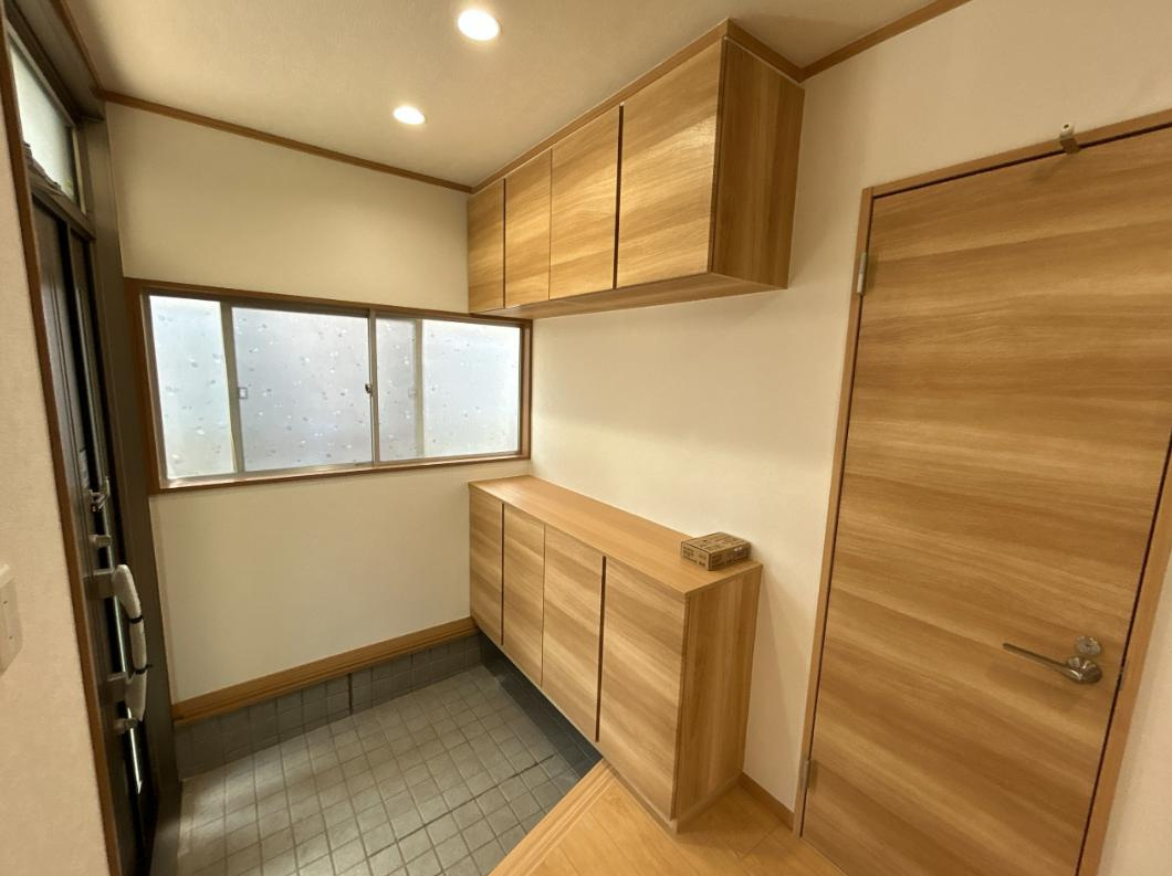 いわき市若葉台1丁目　中古戸建の玄関