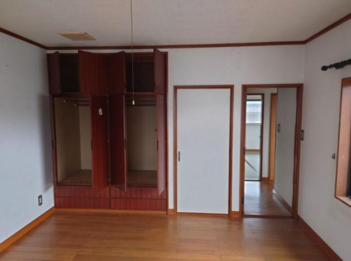 いわき市内郷高坂町立野　中古戸建の洋室