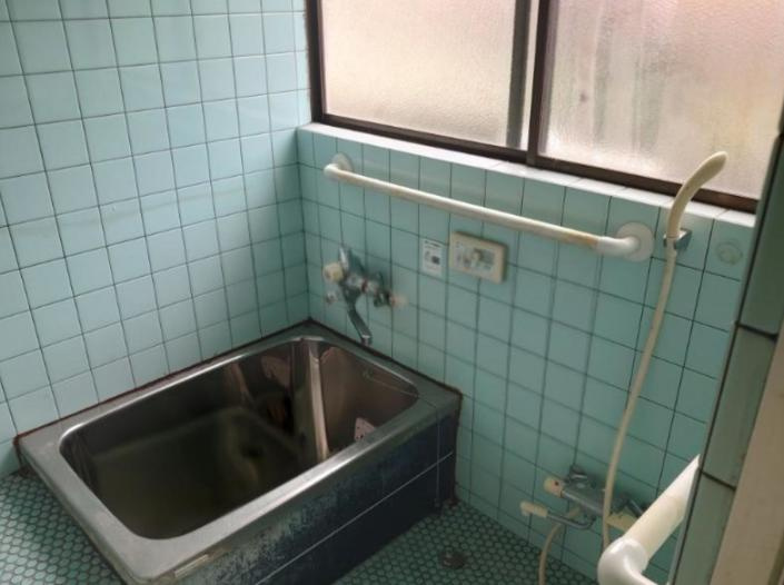 いわき市内郷高坂町立野　中古戸建の浴室