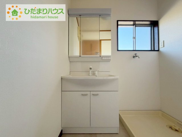 いわき市若葉台1丁目　中古戸建の独立洗面台|ワイドな独立洗面台には、ちょっとしたスキンケア用品などを置くのにも便利ですね(^^)/