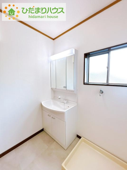 いわき市若葉台1丁目　中古戸建の独立洗面台|ワイドな独立洗面台には、ちょっとしたスキンケア用品などを置くのにも便利ですね(^^)/