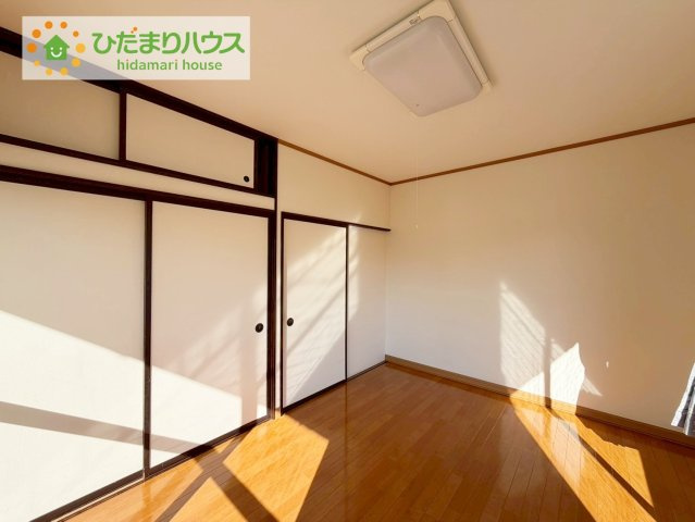 いわき市若葉台1丁目　中古戸建の寝室|ベッドを置いても余裕の広さがあります。パソコンや趣味のスペースなどインテリアを考えるのも楽しみですね！