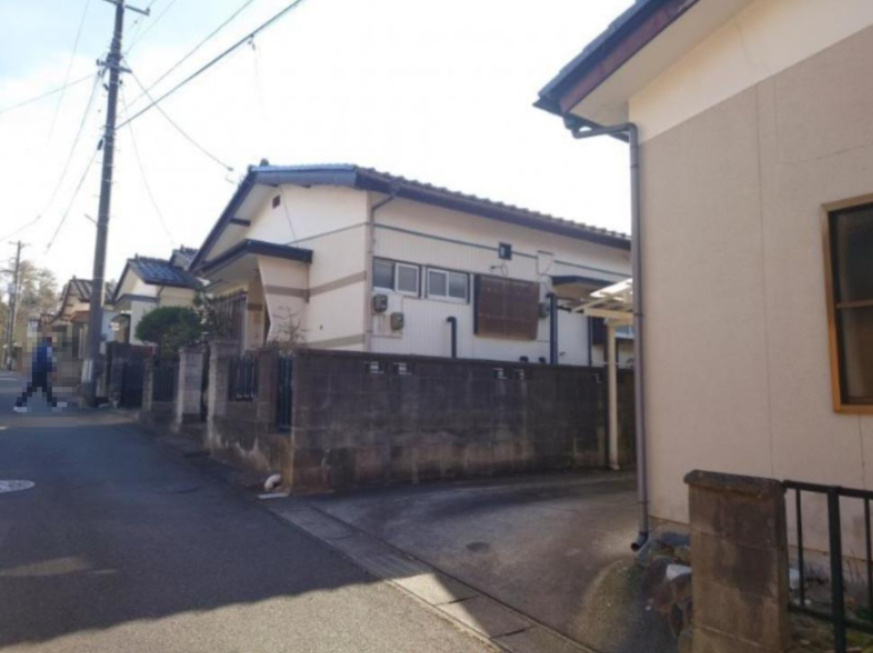 いわき市常磐湯本町天神　中古戸建の前面道路含む現地写真