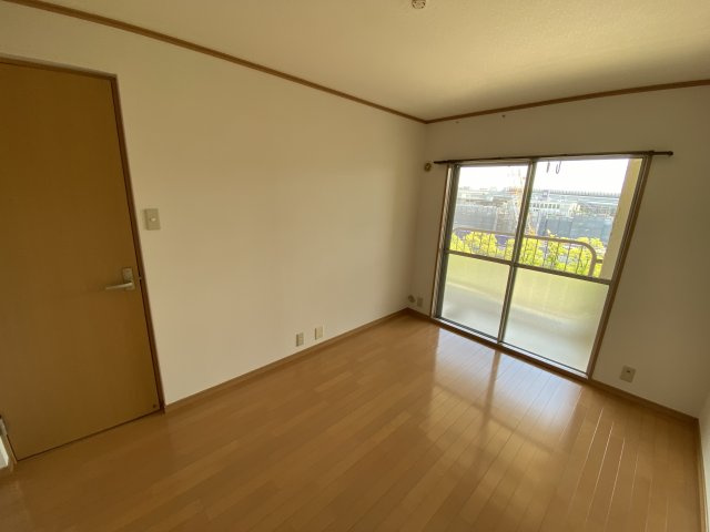 西芦屋グリーンハウスの居間・リビング