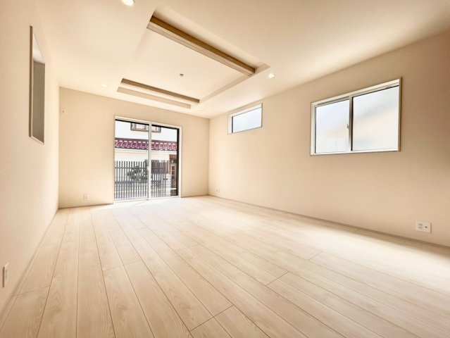 蓮田市馬込2丁目　新築戸建　ブルーミング01の居間・リビング