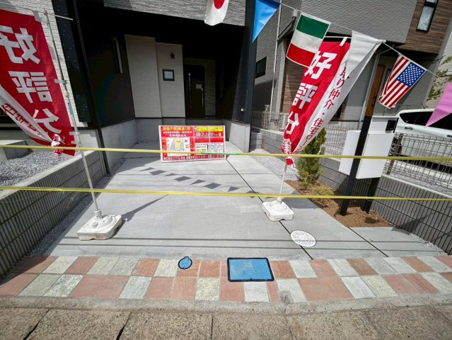 蓮田市馬込2丁目　新築戸建　ブルーミング01の駐車場