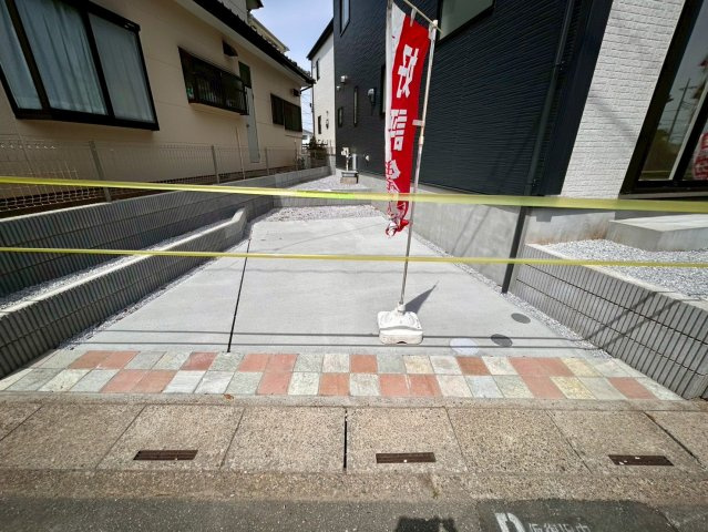 蓮田市馬込2丁目　新築戸建　ブルーミング01の駐車場